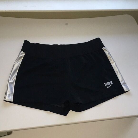 Nike athletic shorts black white perforated size large 12 - 14 - Picture 4 of 8